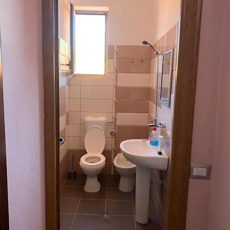 Deni Villa *