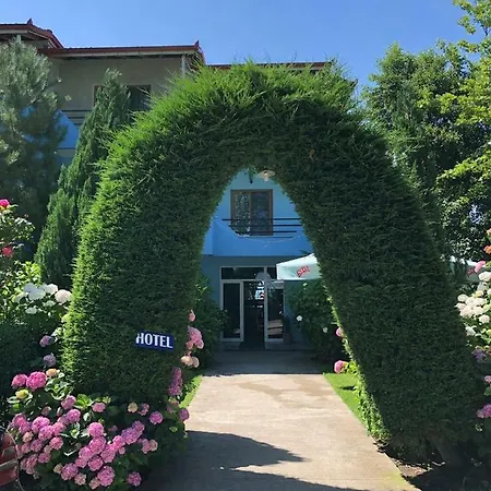 Villa Deni