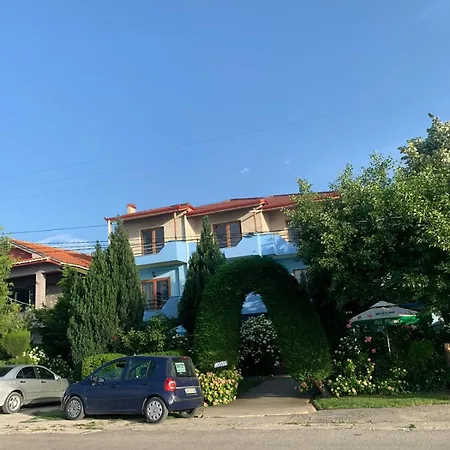 Villa Deni Tushemisht