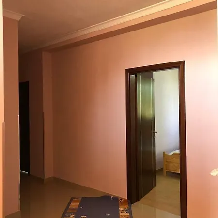 Deni Villa